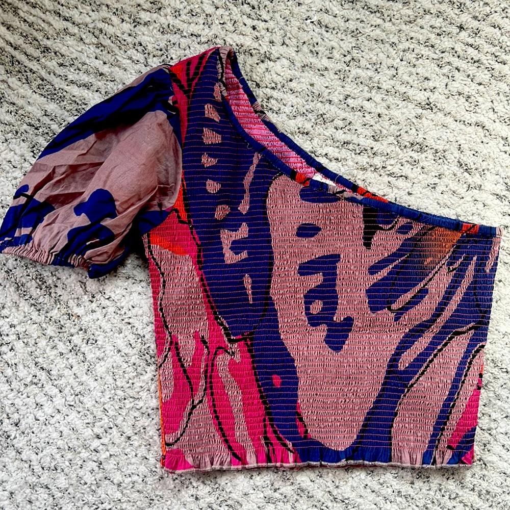 Roopa Pemmaraju for Anthropologie, scoop neck blouse top. Made sustainably!